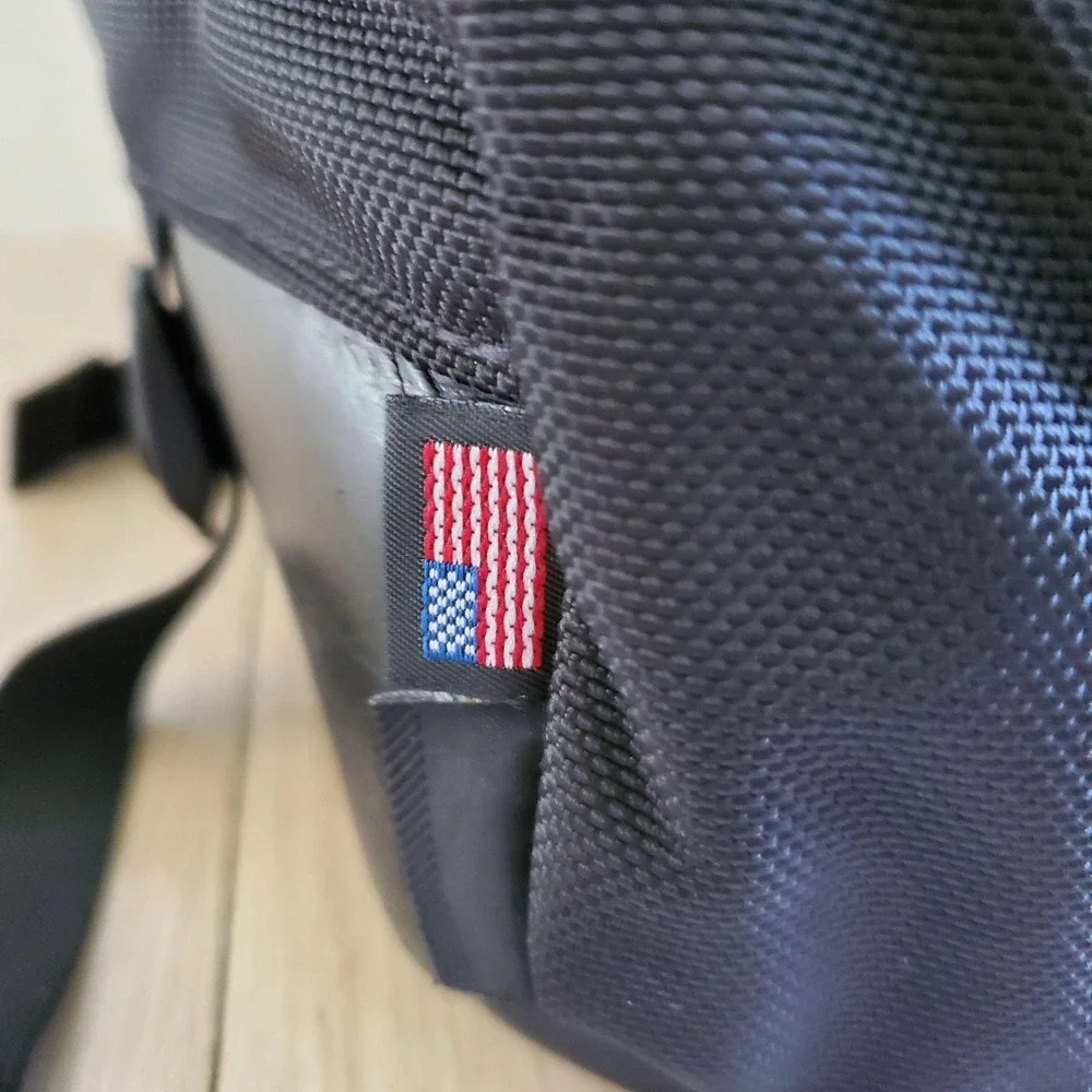 Topo Designs Black 17